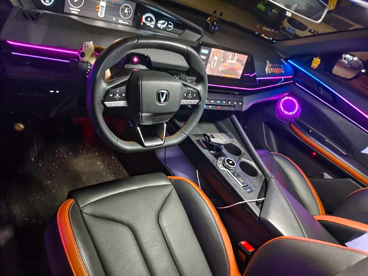 2023 ChangAn UNI-V 1.5T 188HP L4 7DCT,autocango,china used car exporter,china ev exporter,chinese used car exporter,chinese used ev exporter