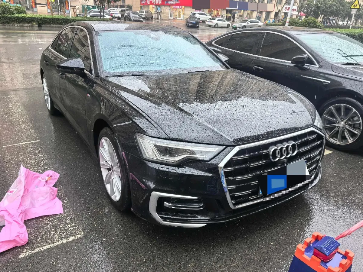 2024 Audi A6L 2.0T 245HP L4 7DCT,autocango,china used car exporter,china ev exporter,chinese used car exporter,chinese used ev exporter