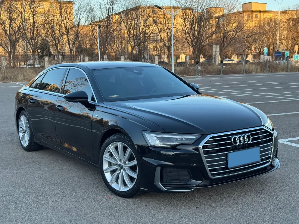 2021 Audi A6L 2.0T 224HP L4 7DCT,autocango,china used car exporter,china ev exporter,chinese used car exporter,chinese used ev exporter