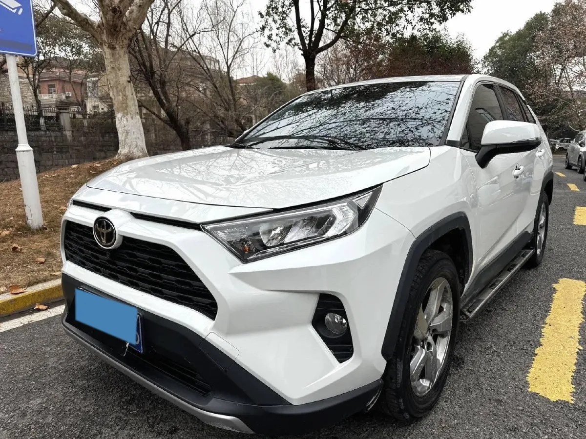 2021 Toyota RAV4 2.0L 171HP L4 CVT,autocango,china used car exporter,china ev exporter,chinese used car exporter,chinese used ev exporter