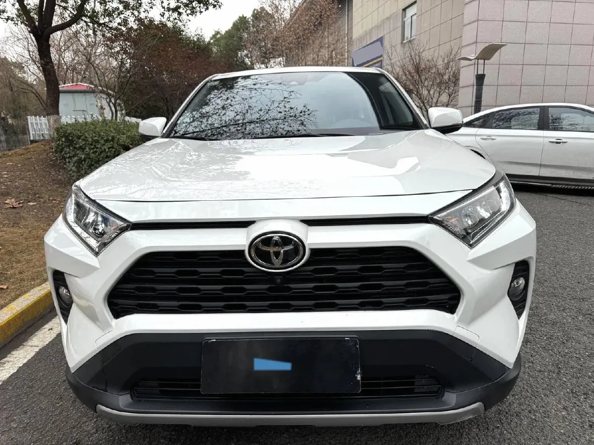2021 Toyota RAV4 2.0L 171HP L4 CVT,autocango,china used car exporter,china ev exporter,chinese used car exporter,chinese used ev exporter