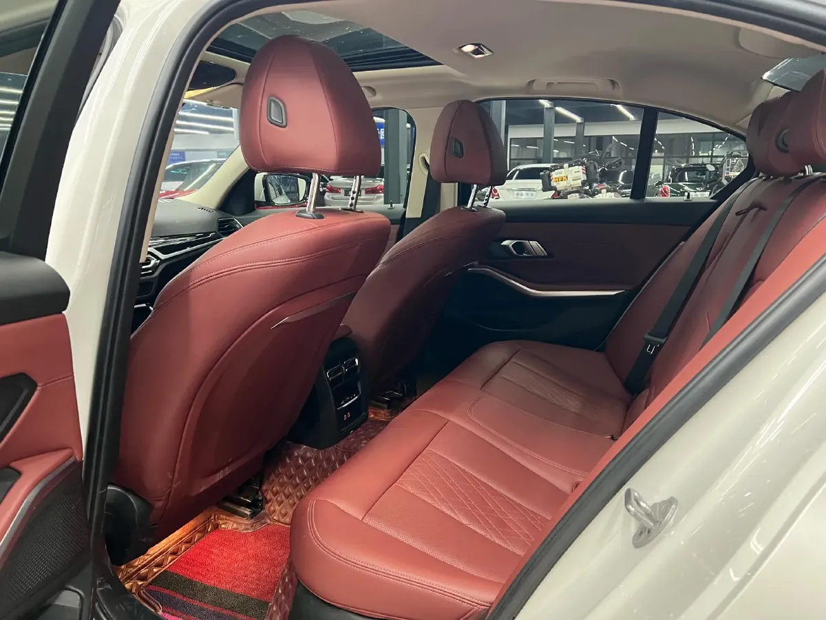 2024 BMW 3 Series 2.0T 156HP L4 8AT,autocango,china used car exporter,china ev exporter,chinese used car exporter,chinese used ev exporter