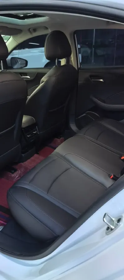 2024 Roewe i5 1.5L 129HP L4 CVT,autocango,china used car exporter,china ev exporter,chinese used car exporter,chinese used ev exporter