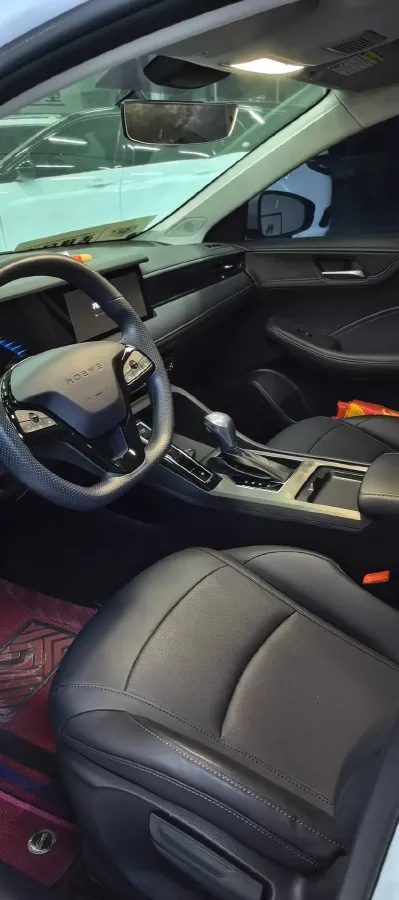 2024 Roewe i5 1.5L 129HP L4 CVT,autocango,china used car exporter,china ev exporter,chinese used car exporter,chinese used ev exporter