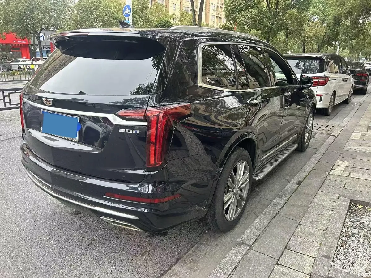 2022 Cadillac XT6 2.0T 237HP L4 9AT,autocango,china used car exporter,china ev exporter,chinese used car exporter,chinese used ev exporter