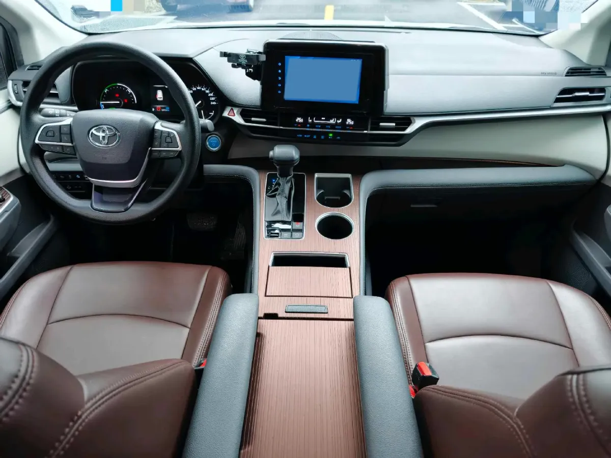 2023 Toyota Sienna 2.5L 189HP L4 E-CVT Hybrid,autocango,china used car exporter,china ev exporter,chinese used car exporter,chinese used ev exporter