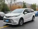 2023 Toyota Sienna 2.5L 189HP L4 E-CVT Hybrid