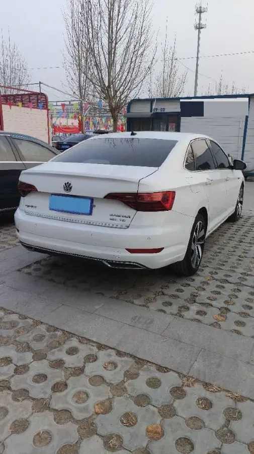 2019 Jeep Cherokee 2.0L 155HP L4 9AT,autocango,china used car exporter,china ev exporter,chinese used car exporter,chinese used ev exporter