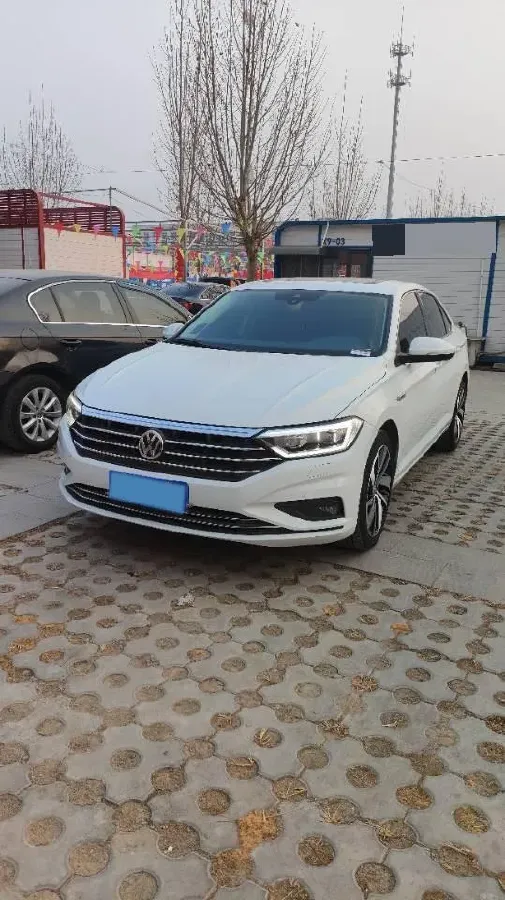 2019 Jeep Cherokee 2.0L 155HP L4 9AT,autocango,china used car exporter,china ev exporter,chinese used car exporter,chinese used ev exporter