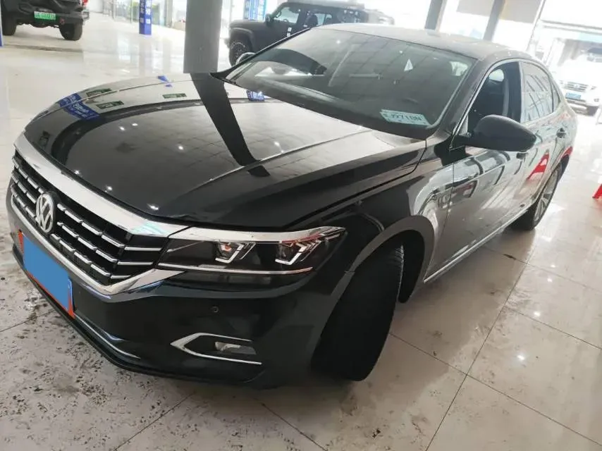 2019 Skoda Kodiak 2.0T 186HP L4 7DCT,autocango,china used car exporter,china ev exporter,chinese used car exporter,chinese used ev exporter