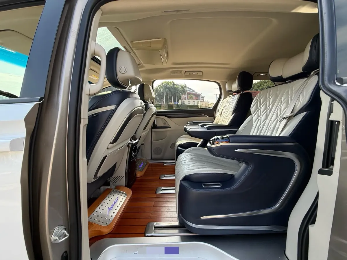 2021 Buick GL8 2.0T 237HP L4 9AT,autocango,china used car exporter,china ev exporter,chinese used car exporter,chinese used ev exporter