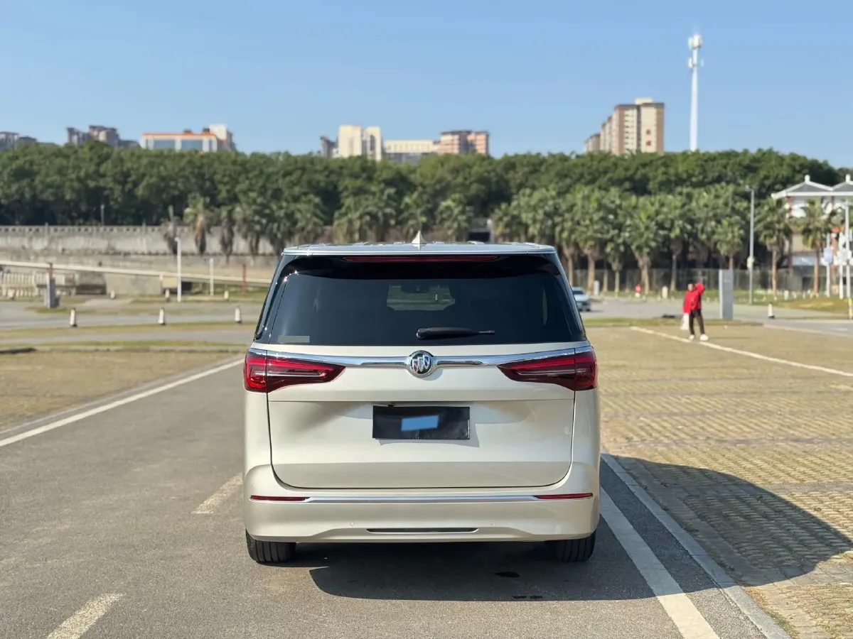 2021 Buick GL8 2.0T 237HP L4 9AT,autocango,china used car exporter,china ev exporter,chinese used car exporter,chinese used ev exporter