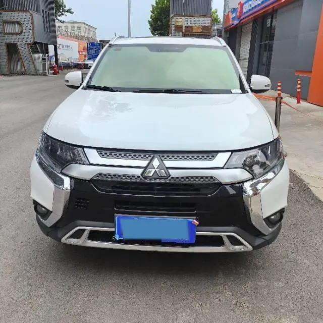 2018 Mitsubishi Outlander 2.4L 192HP L4 CVT,autocango,china used car exporter,china ev exporter,chinese used car exporter,chinese used ev exporter