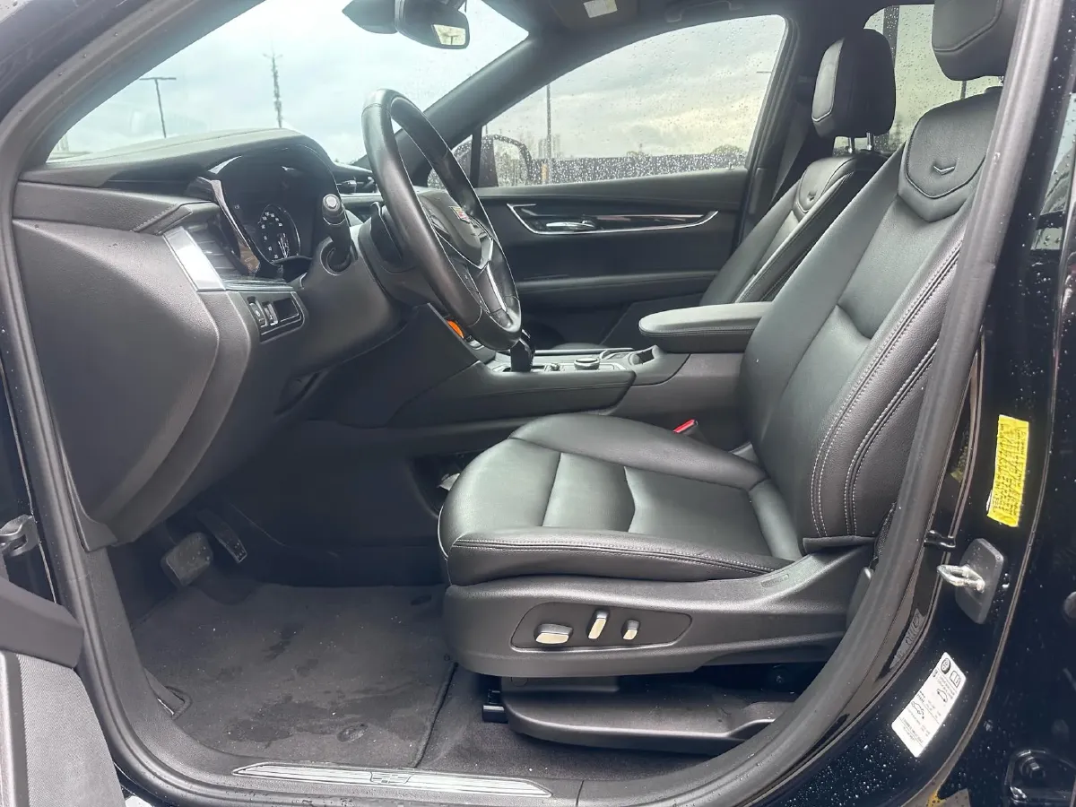 2022 Cadillac XT5 2.0T 237HP L4 9AT,autocango,china used car exporter,china ev exporter,chinese used car exporter,chinese used ev exporter