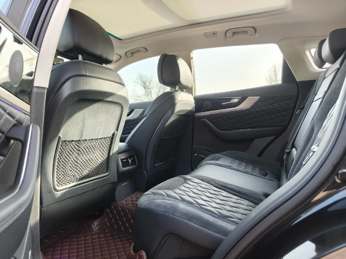 2019 HongQi HS5 2.0T 224HP L4 6AT,autocango,china used car exporter,china ev exporter,chinese used car exporter,chinese used ev exporter