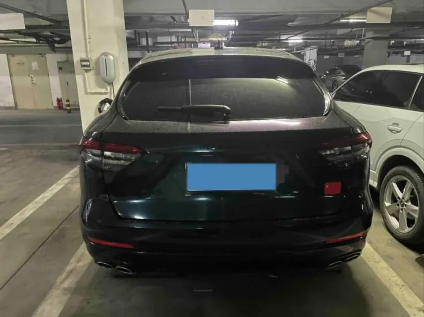 2022 Maserati Levante 2.0T 330HP L4 8AT,autocango,china used car exporter,china ev exporter,chinese used car exporter,chinese used ev exporter