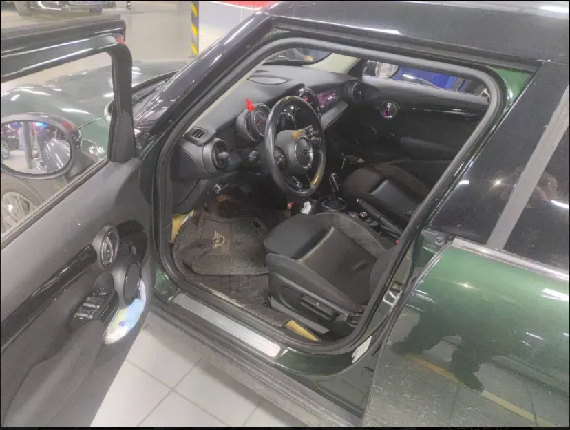 2018 MINI COUNTRYMAN 1.5T 136HP L3 6AT,autocango,china used car exporter,china ev exporter,chinese used car exporter,chinese used ev exporter