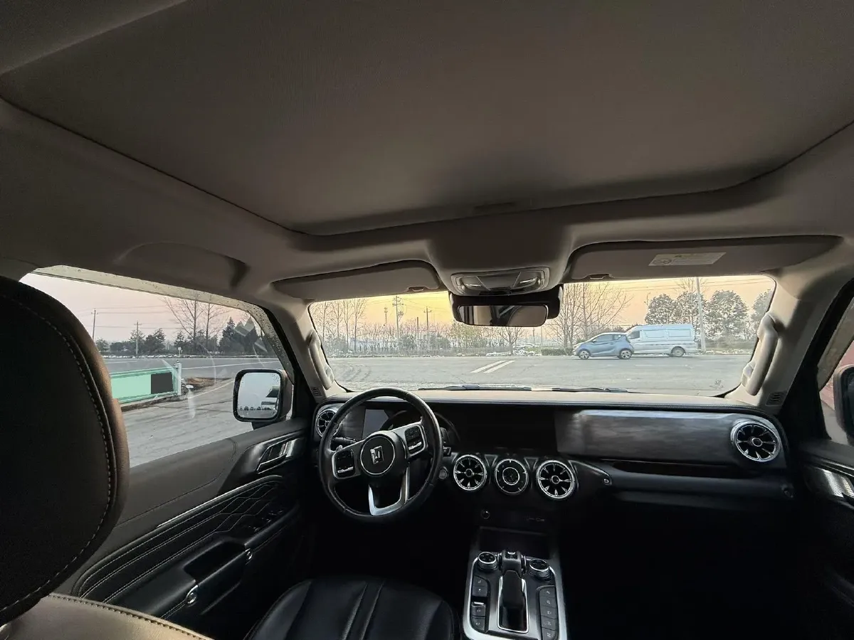 2021 Tank 300 2.0T 227HP L4 8AT,autocango,china used car exporter,china ev exporter,chinese used car exporter,chinese used ev exporter