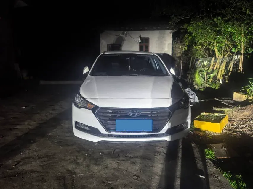 2016 Hyundai Verna 1.4L 100HP L4 6MT,autocango,china used car exporter,china ev exporter,chinese used car exporter,chinese used ev exporter