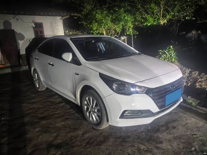 2016 Hyundai Verna 1.4L 100HP L4 6MT,autocango,china used car exporter,china ev exporter,chinese used car exporter,chinese used ev exporter