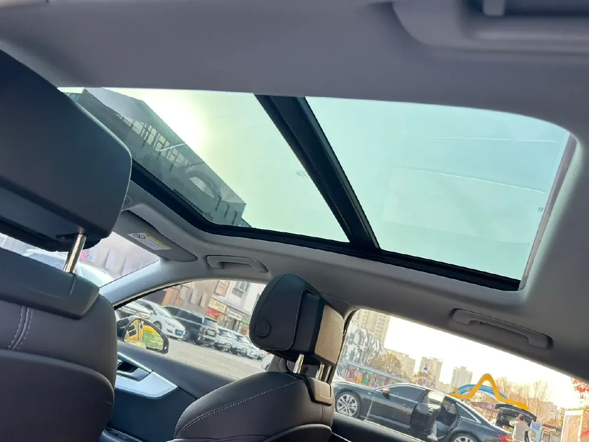 2024 Audi A4L 2.0T 245HP L4 7DCT,autocango,china used car exporter,china ev exporter,chinese used car exporter,chinese used ev exporter