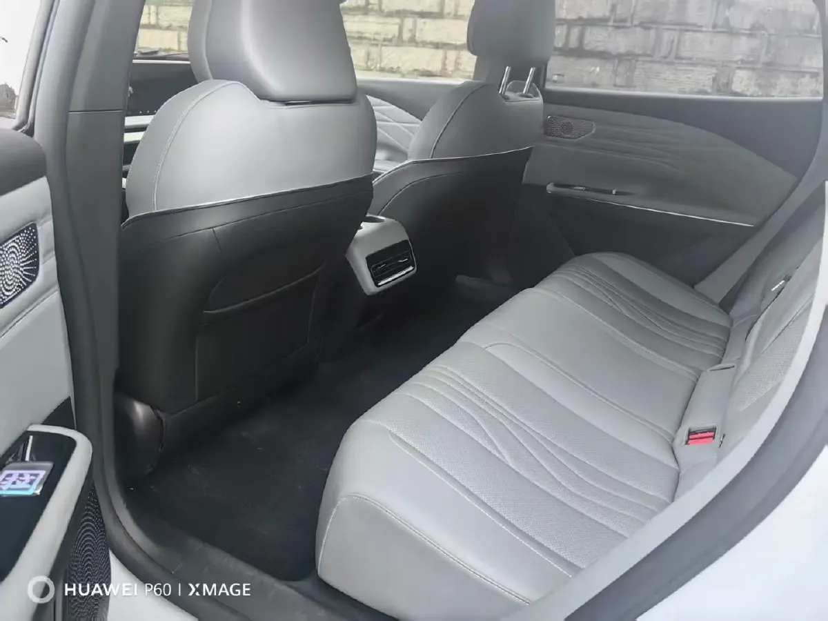 2024 Geely Galaxy E8 BEV 62KWH,autocango,china used car exporter,china ev exporter,chinese used car exporter,chinese used ev exporter