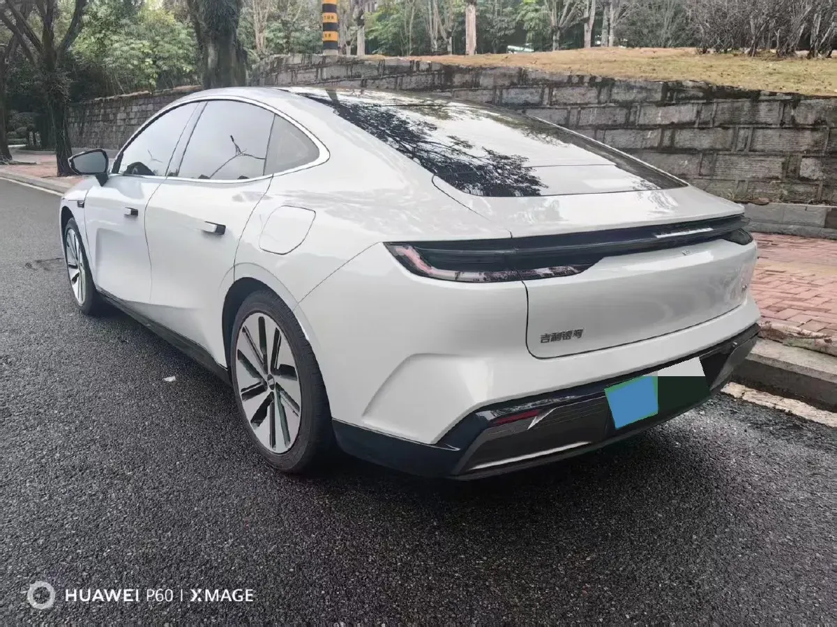 2024 Geely Galaxy E8 BEV 62KWH,autocango,china used car exporter,china ev exporter,chinese used car exporter,chinese used ev exporter