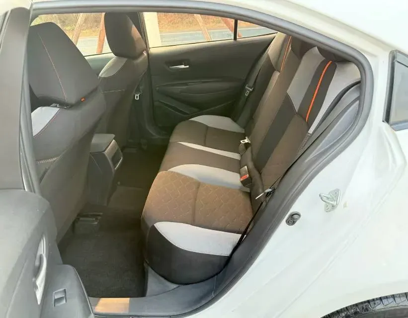 2021 Toyota Corolla 1.2T 116HP L4 CVT,autocango,china used car exporter,china ev exporter,chinese used car exporter,chinese used ev exporter