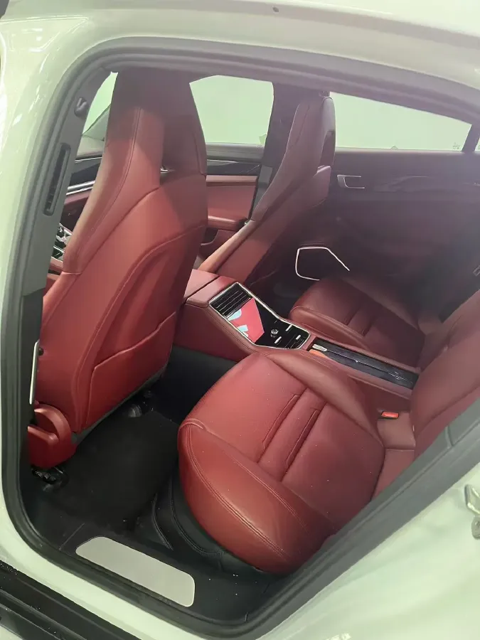 2021 Porsche Panamera 2.9T 330HP V6 8DCT,autocango,china used car exporter,china ev exporter,chinese used car exporter,chinese used ev exporter