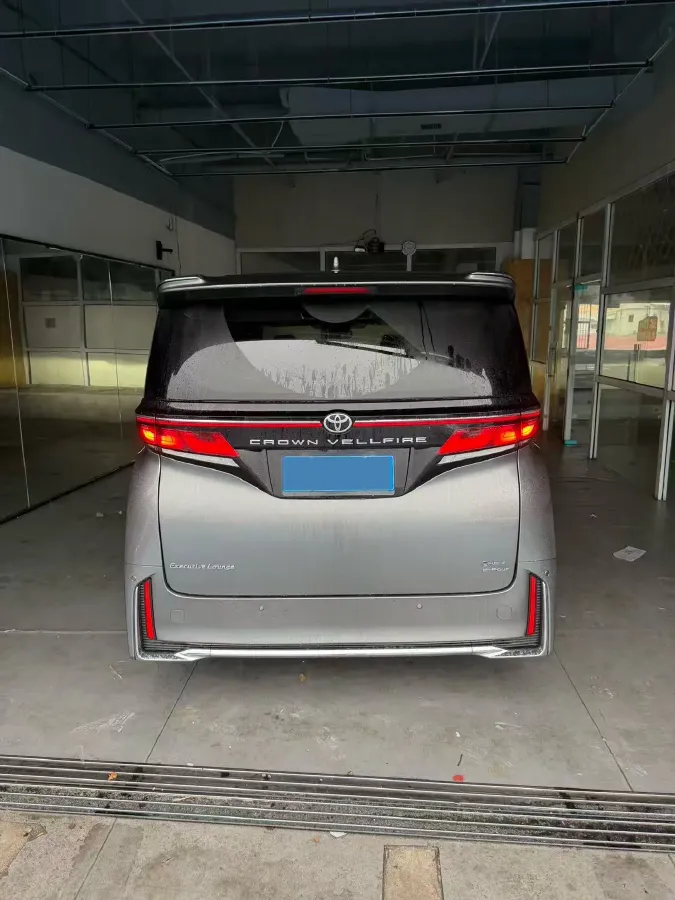 2024 Toyota Vellfire 2.5L 190HP L4 E-CVT Hybrid,autocango,china used car exporter,china ev exporter,chinese used car exporter,chinese used ev exporter