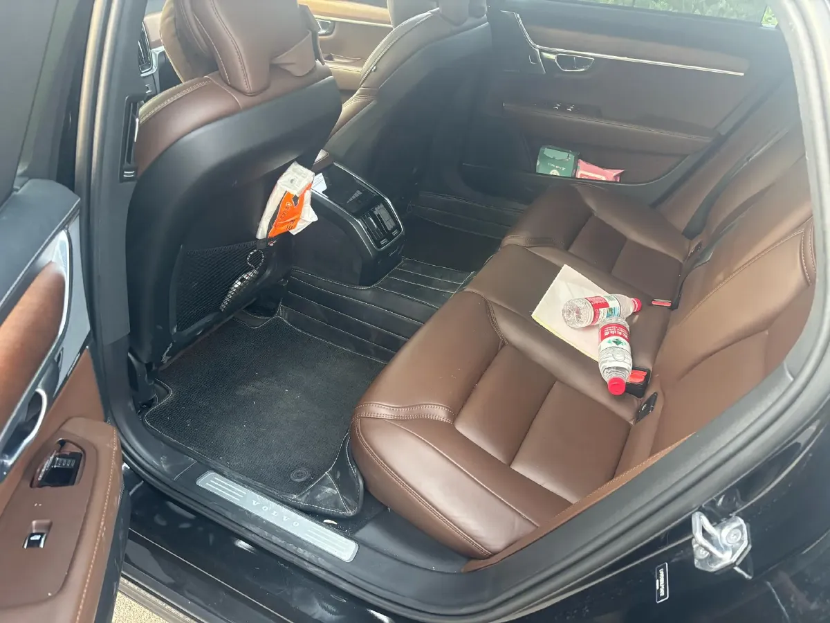 2020 Volvo S90 2.0T 254HP L4 8AT,autocango,china used car exporter,china ev exporter,chinese used car exporter,chinese used ev exporter