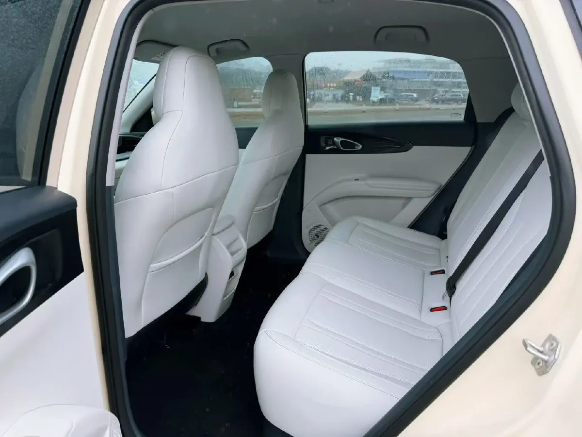 2024 BaoJun Yep BEV 28.1KWH,autocango,china used car exporter,china ev exporter,chinese used car exporter,chinese used ev exporter