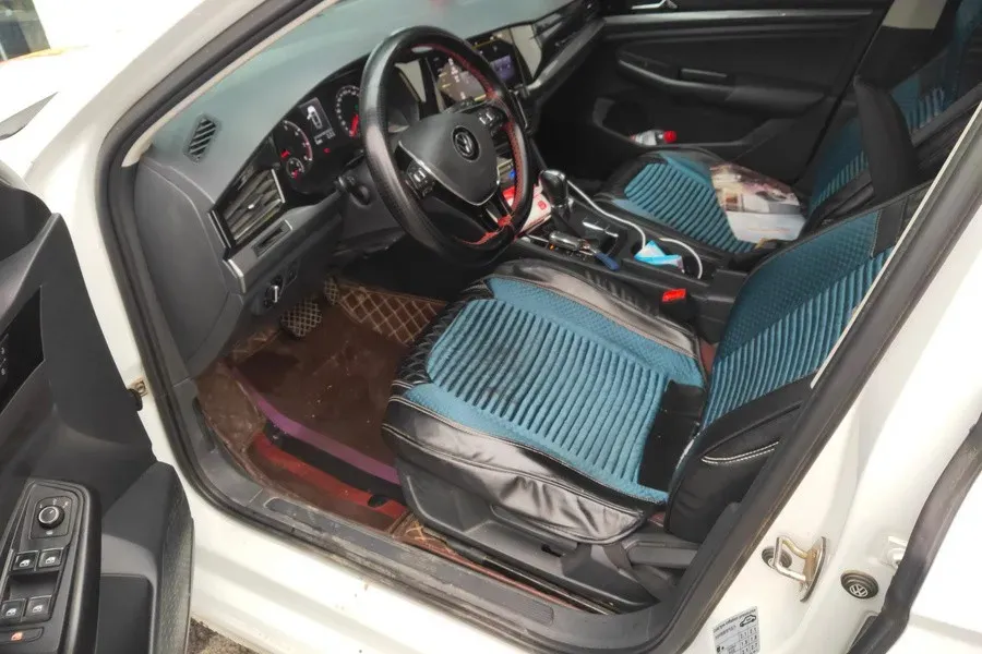 2021 Volkswagen Bora 1.5L 113HP L4 6AT,autocango,china used car exporter,china ev exporter,chinese used car exporter,chinese used ev exporter