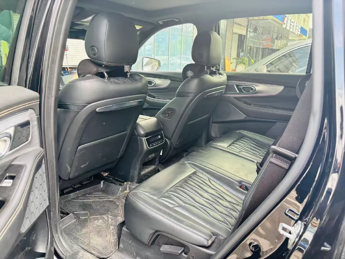 2022 GAC Trumpchi GS8 2.0T 252HP L4 8AT,autocango,china used car exporter,china ev exporter,chinese used car exporter,chinese used ev exporter