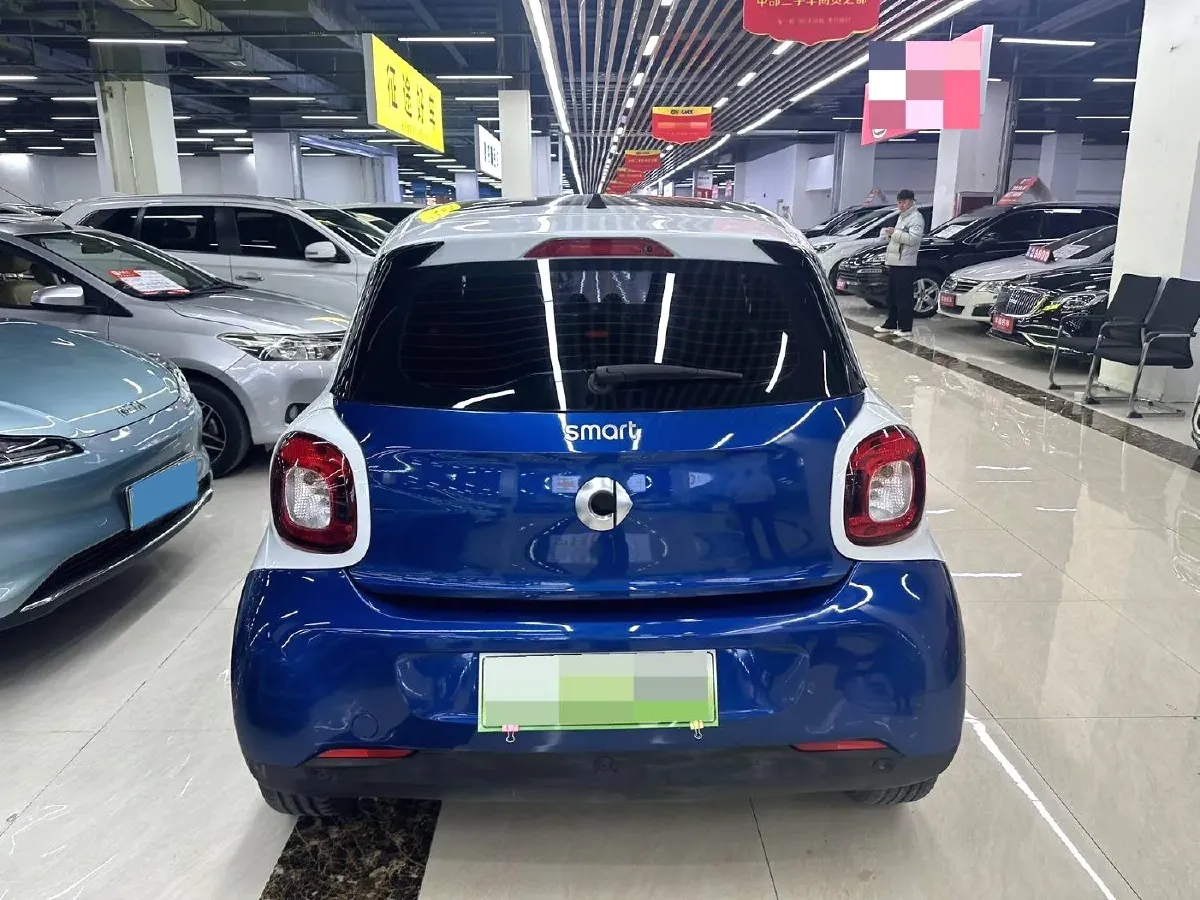 2016 Smart smart forfour 1.0L 71HP L3 6DCT,autocango,china used car exporter,china ev exporter,chinese used car exporter,chinese used ev exporter