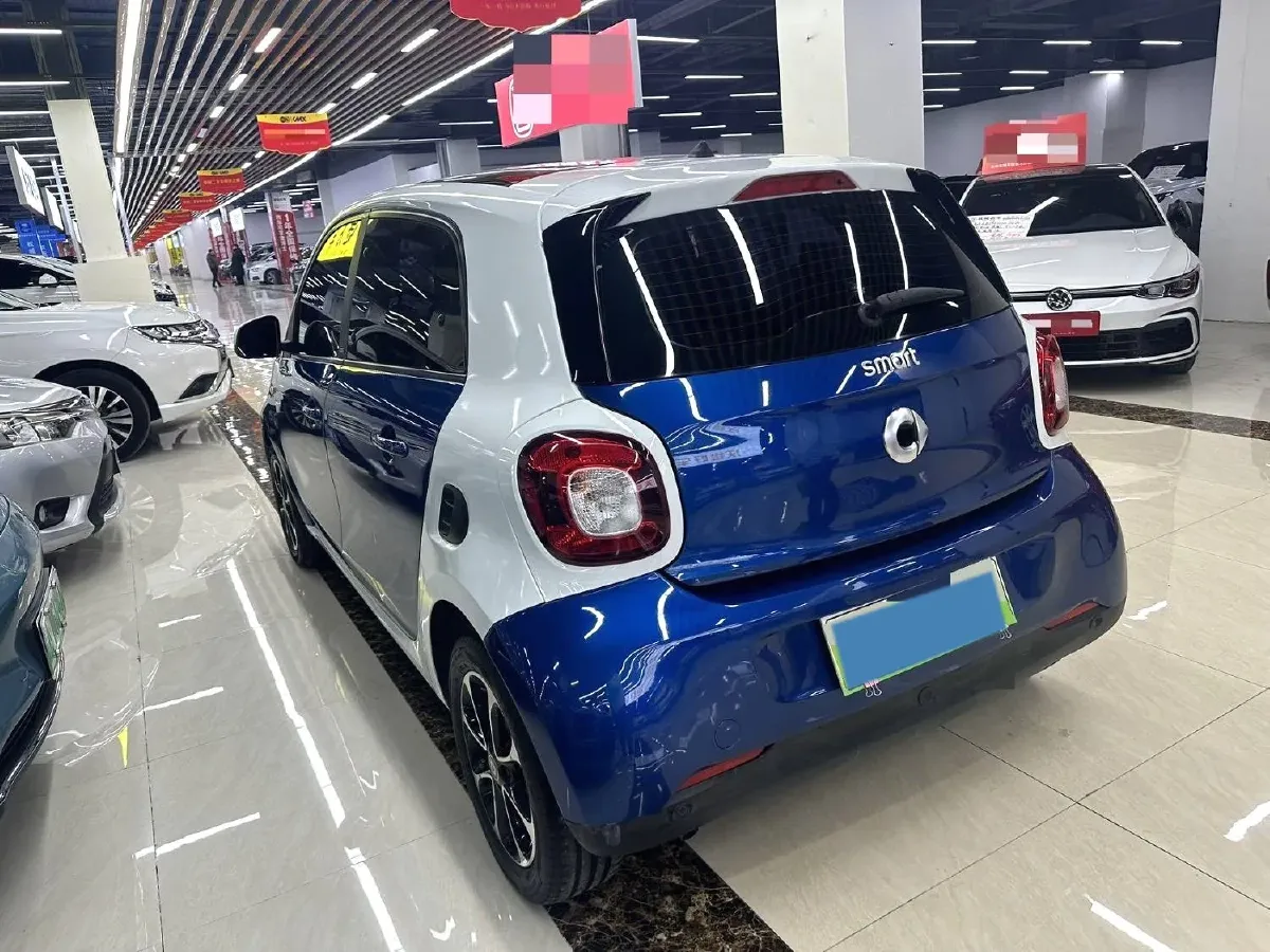 2016 Smart smart forfour 1.0L 71HP L3 6DCT,autocango,china used car exporter,china ev exporter,chinese used car exporter,chinese used ev exporter