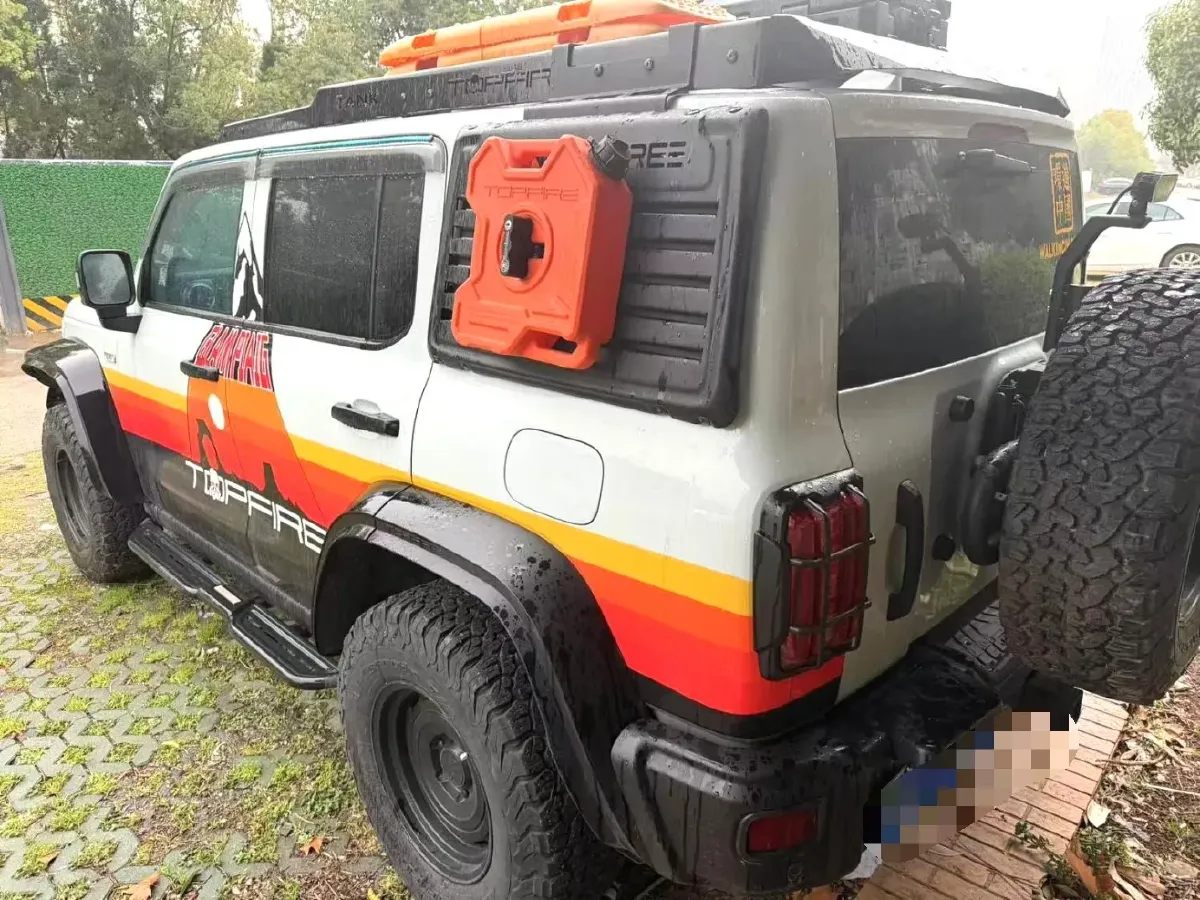 2021 Tank 300 2.0T 227HP L4 8AT,autocango,china used car exporter,china ev exporter,chinese used car exporter,chinese used ev exporter