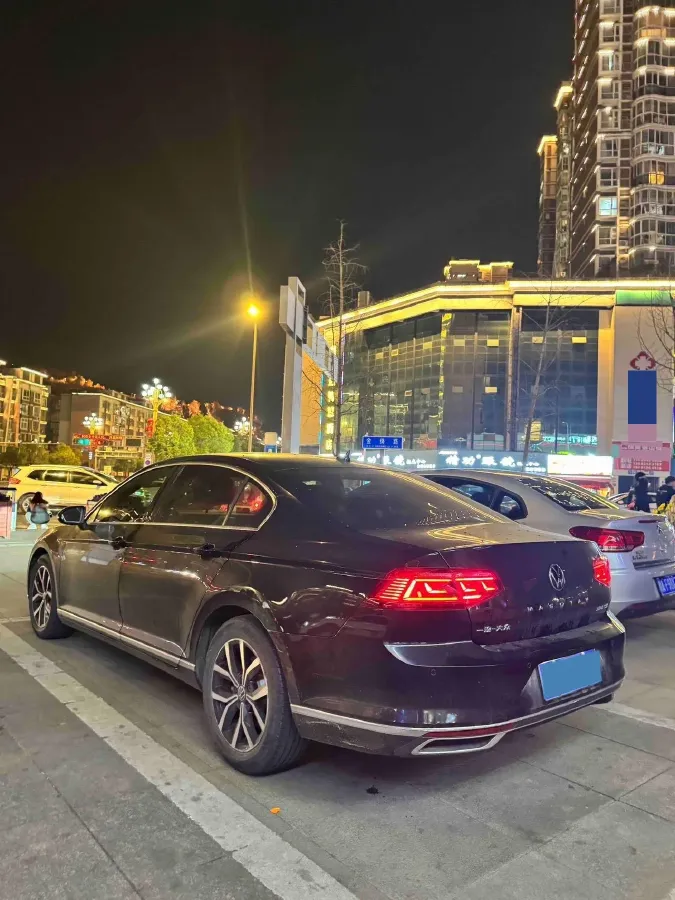 2020 Volkswagen Magotan 2.0T 186HP L4 7DCT,autocango,china used car exporter,china ev exporter,chinese used car exporter,chinese used ev exporter