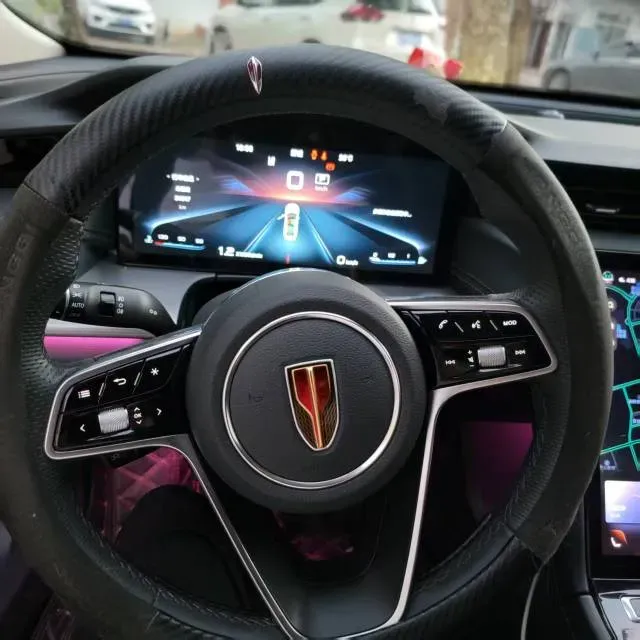 2023 HongQi H5 2.0T 224HP L4 8AT,autocango,china used car exporter,china ev exporter,chinese used car exporter,chinese used ev exporter