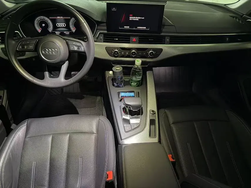 2020 Audi A4L 2.0T 190HP L4 7DCT,autocango,china used car exporter,china ev exporter,chinese used car exporter,chinese used ev exporter