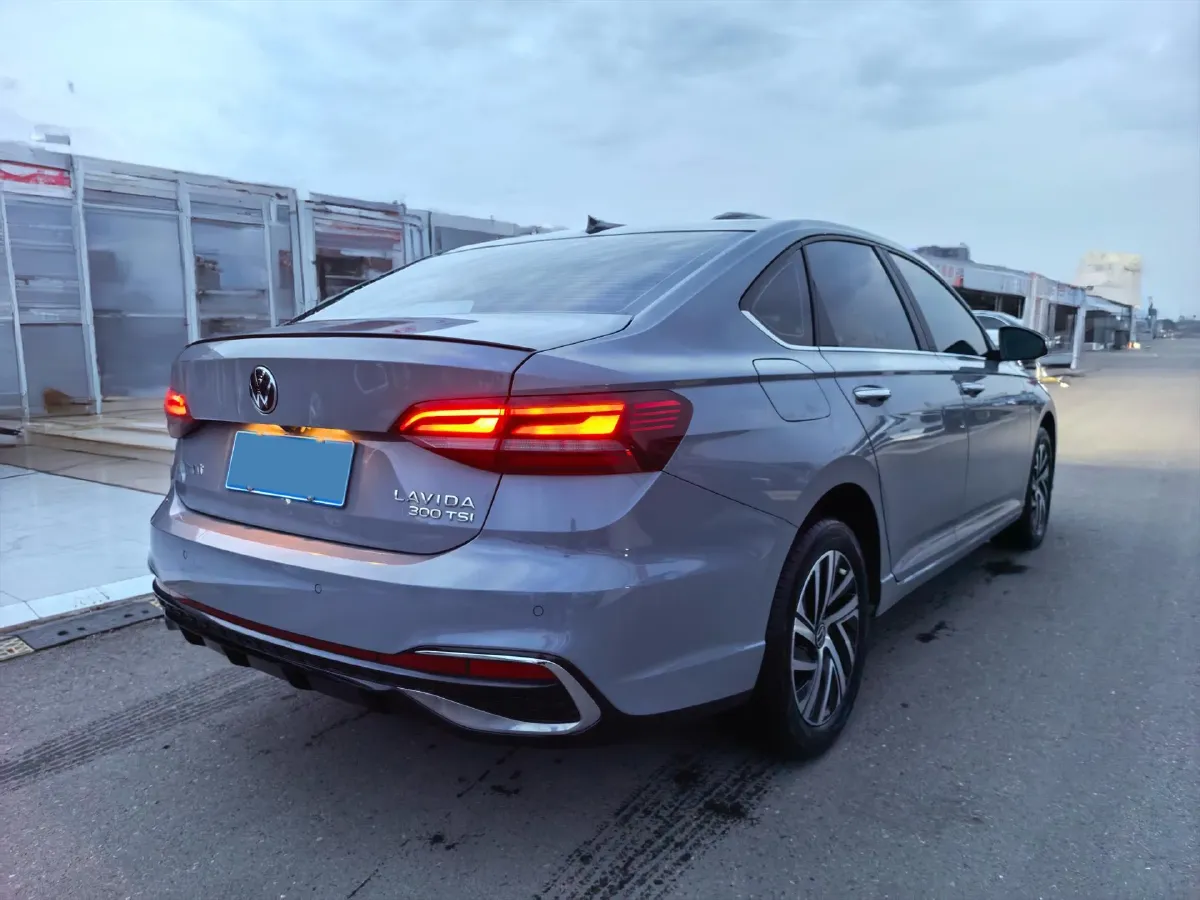 2023 Volkswagen Lavida 1.5T 160HP L4 7DCT,autocango,china used car exporter,china ev exporter,chinese used car exporter,chinese used ev exporter