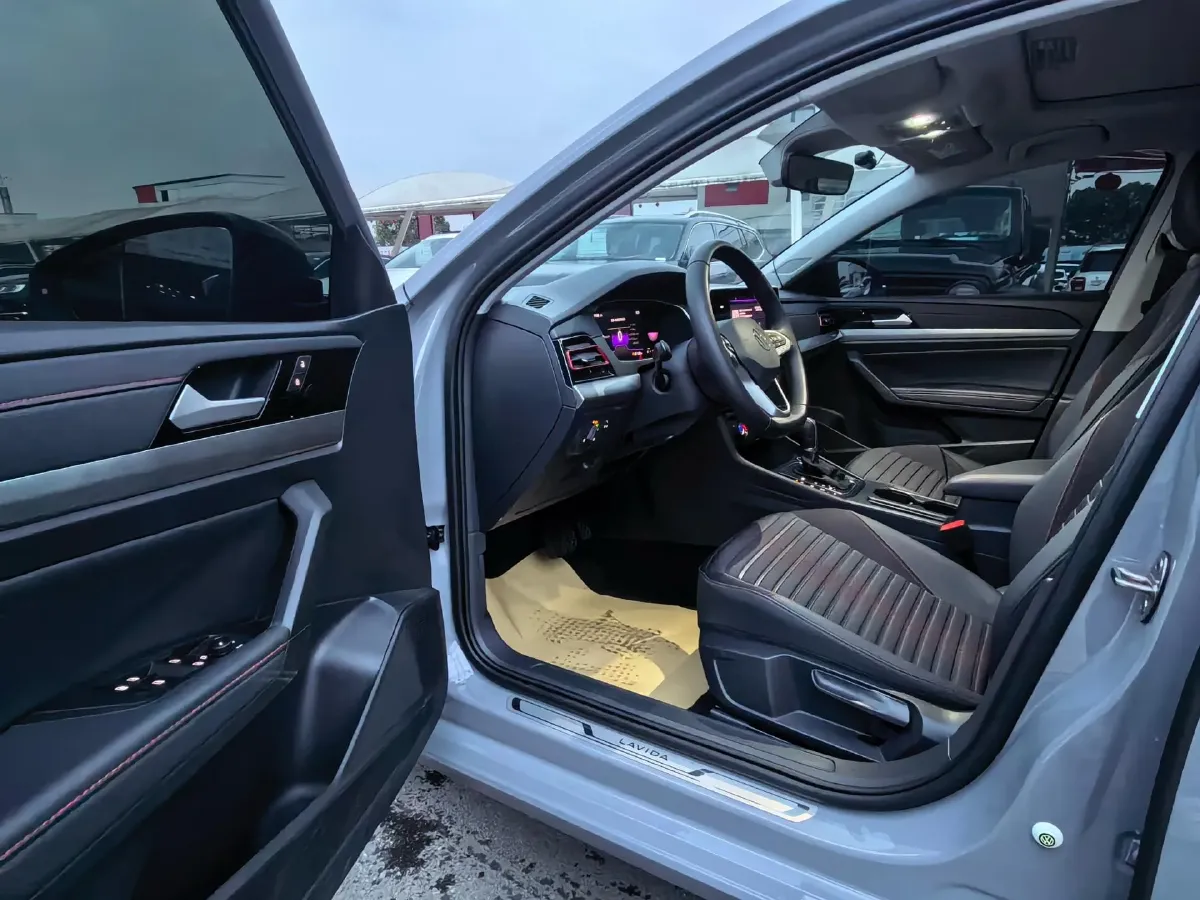 2023 Volkswagen Lavida 1.5T 160HP L4 7DCT,autocango,china used car exporter,china ev exporter,chinese used car exporter,chinese used ev exporter