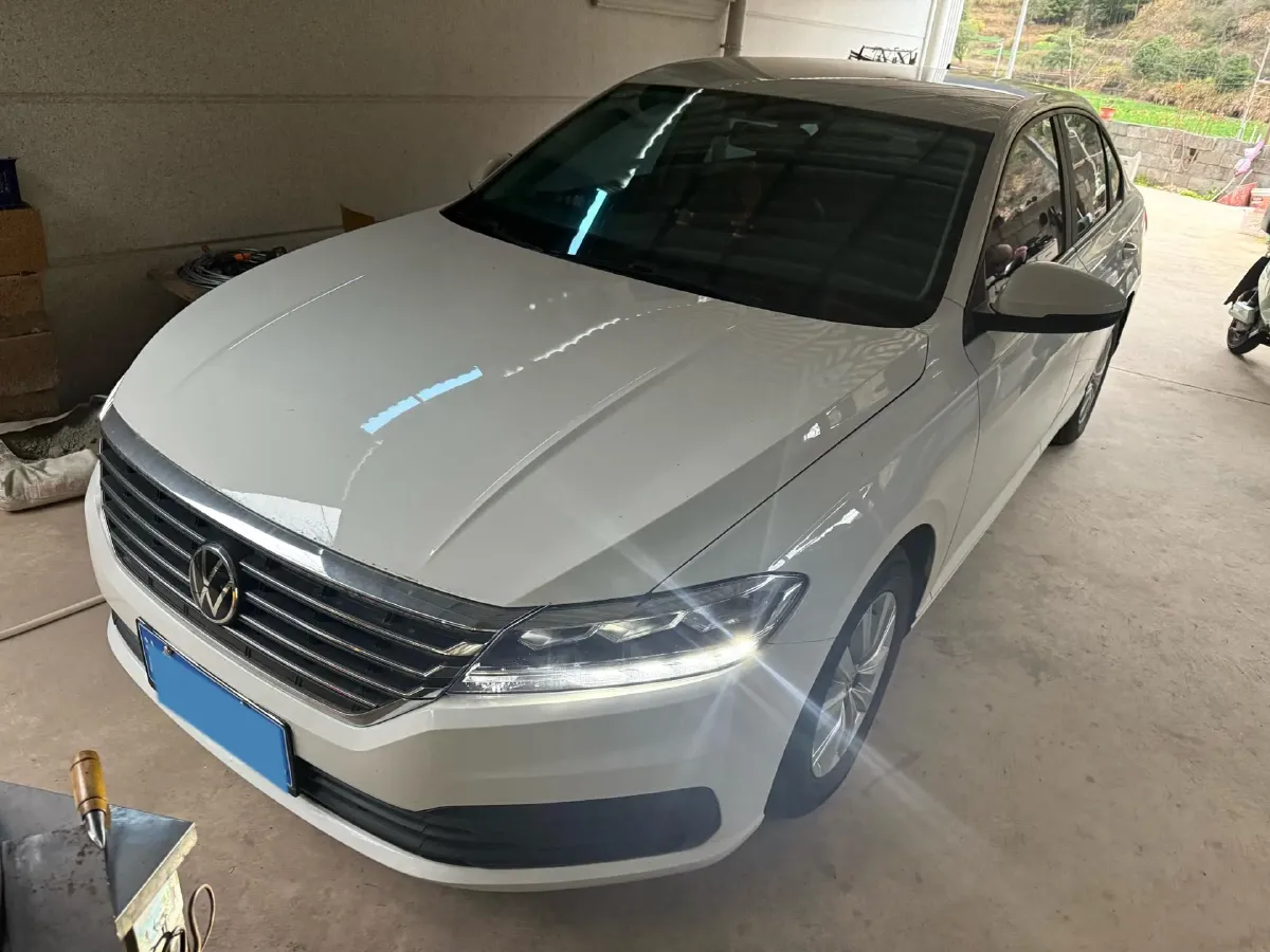 2018 Landwind XiaoYao 1.5T 163HP L4 CVT,autocango,china used car exporter,china ev exporter,chinese used car exporter,chinese used ev exporter