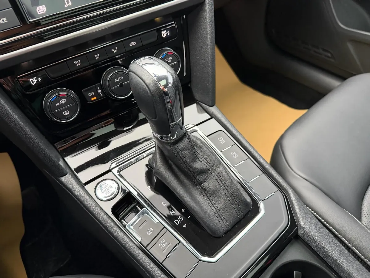 2019 Volkswagen Passat 1.4T 150HP L4 7DCT,autocango,china used car exporter,china ev exporter,chinese used car exporter,chinese used ev exporter