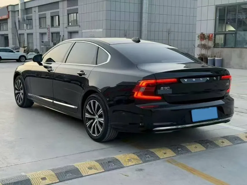2021 Volvo S90 2.0T 250HP L4 8AT,autocango,china used car exporter,china ev exporter,chinese used car exporter,chinese used ev exporter