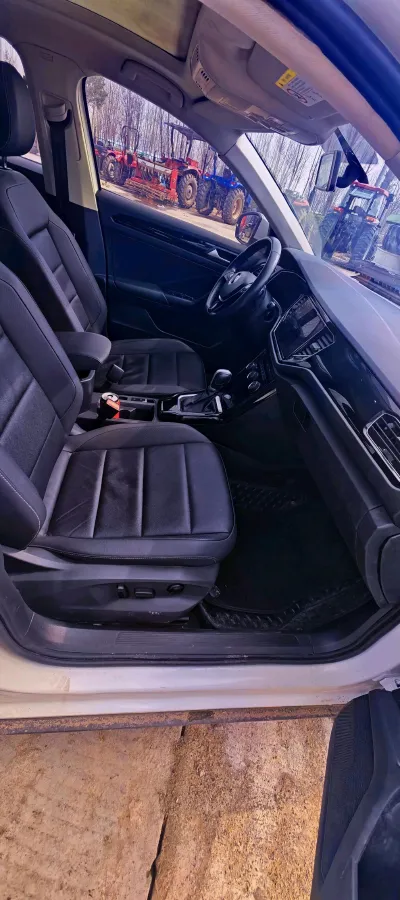 2022 Volkswagen T-Roc 1.4T 150HP L4 7DCT,autocango,china used car exporter,china ev exporter,chinese used car exporter,chinese used ev exporter