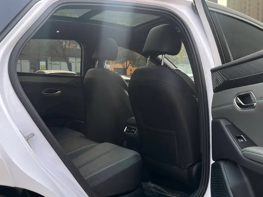 2025 BYD QinL BEV,autocango,china used car exporter,china ev exporter,chinese used car exporter,chinese used ev exporter