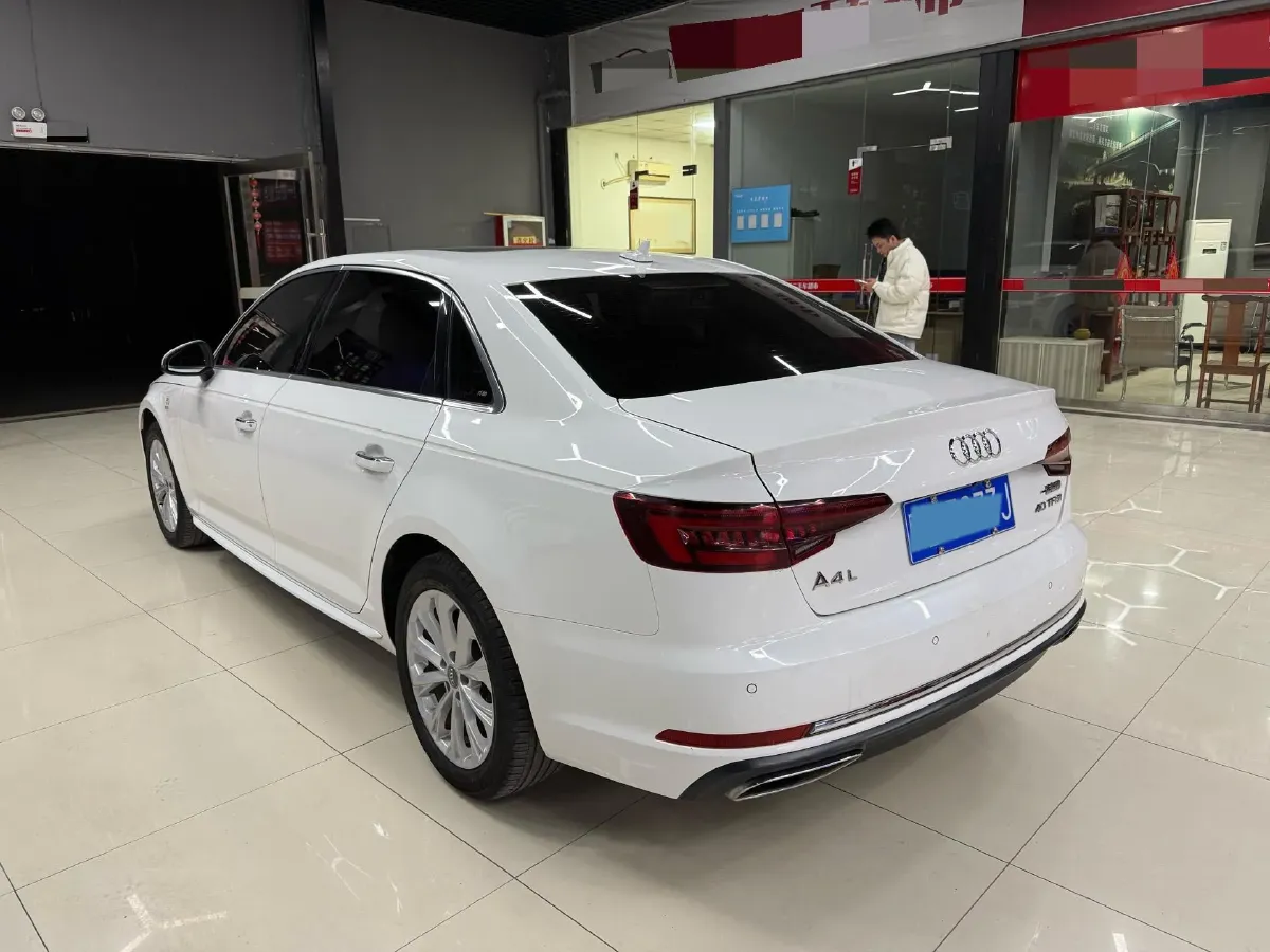 2019 Audi A4L 2.0T 190HP L4 7DCT,autocango,china used car exporter,china ev exporter,chinese used car exporter,chinese used ev exporter
