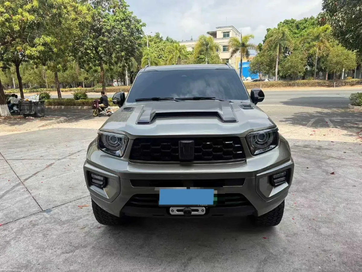 2024 Tank 700 3.0T 360HP V6 9AT PHEV 37.1KWH,autocango,china used car exporter,china ev exporter,chinese used car exporter,chinese used ev exporter