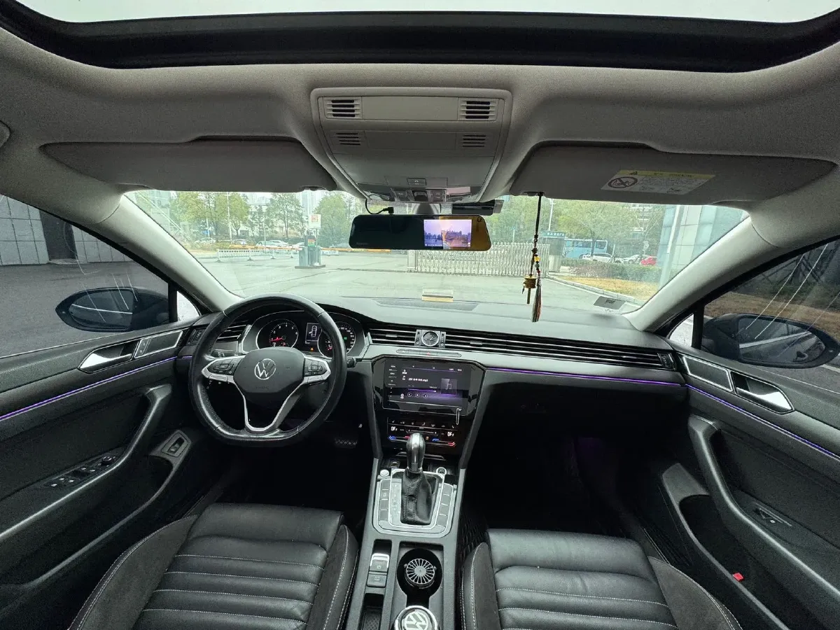 2020 Volkswagen Magotan 2.0T 186HP L4 7DCT,autocango,china used car exporter,china ev exporter,chinese used car exporter,chinese used ev exporter